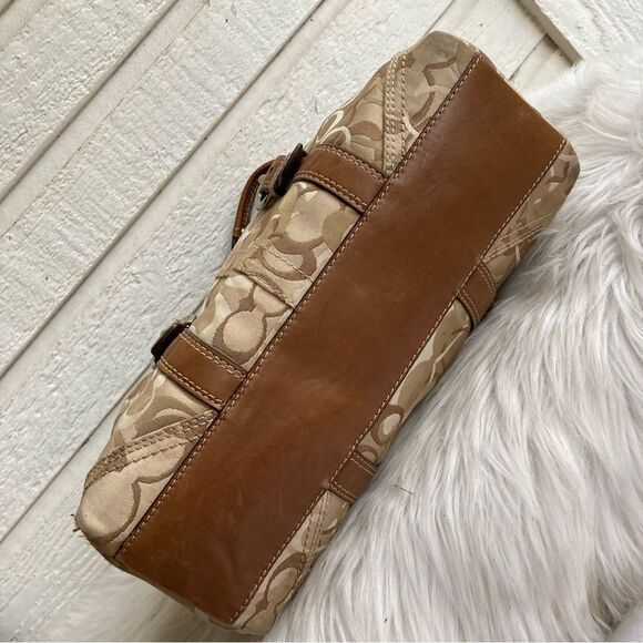 COACH Tan Signature Chelsea Optic Gallery Braided Handle Turnlock 10995 - Picture 8 of 11